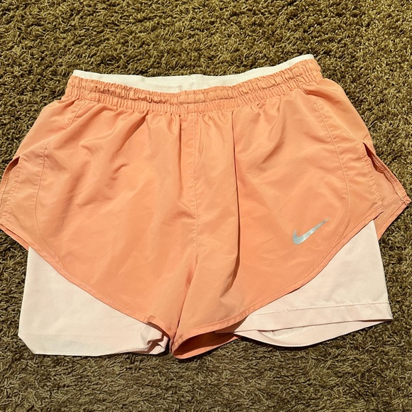 Nike Pants - Nike athletic shorts